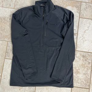 Mens Patagonia quarter zip—medium weight